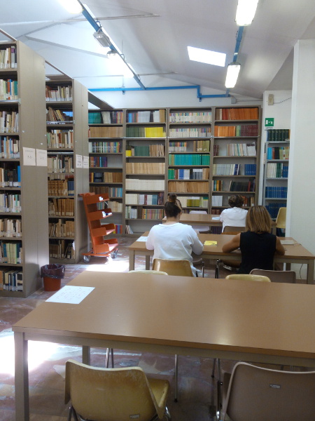 Biblioteca di Antropologia e Pedagogia Emeroteca della Biblioteca Umanistica Sala studio e consultazione